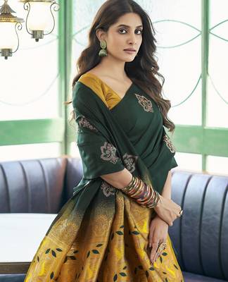 Dark green yellow silk blend banarasi saree with unstitched blouse piece 5