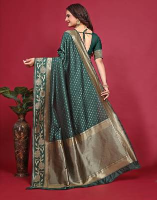 Green silk blend banarasi saree with unstitched blouse piece 2