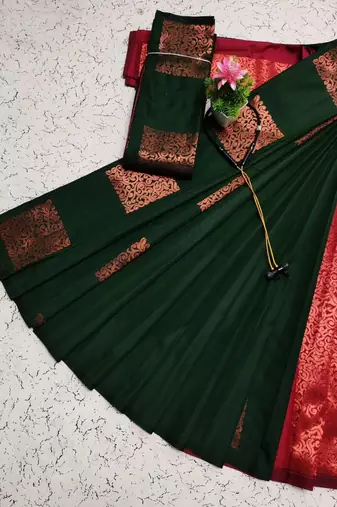 Green silk blend banarasi saree with unstitched blouse piece