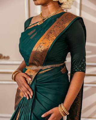 Green silk blend banarasi saree with unstitched blouse piece 2