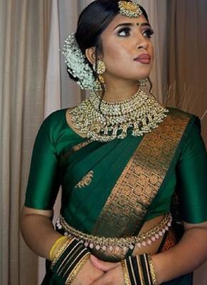 Green silk blend banarasi saree with unstitched blouse piece 4