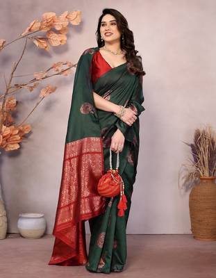 Green red silk blend banarasi saree with unstitched blouse piece 4