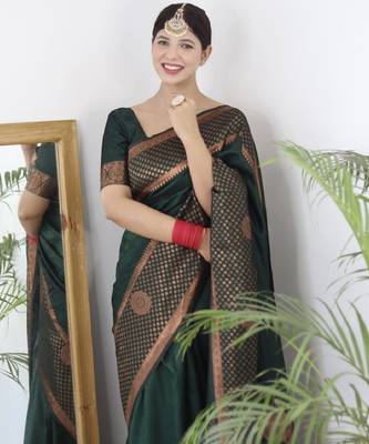 Green silk blend banarasi saree with unstitched blouse piece 1