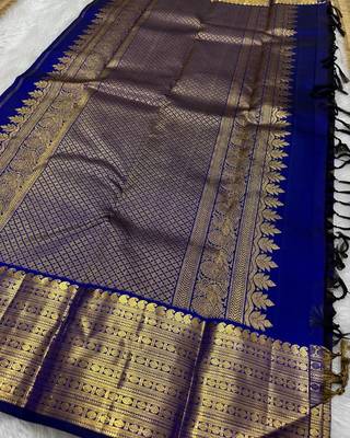 Blue silk blend banarasi saree with unstitched blouse piece 3
