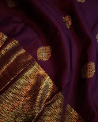 Purple silk blend banarasi saree with unstitched blouse piece 5