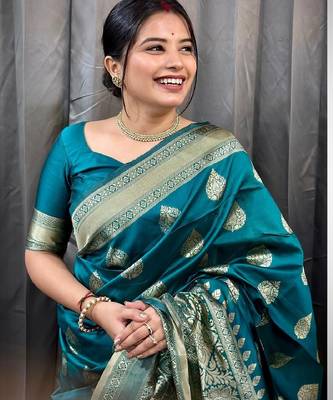 Rama silk blend banarasi saree with unstitched blouse piece 2