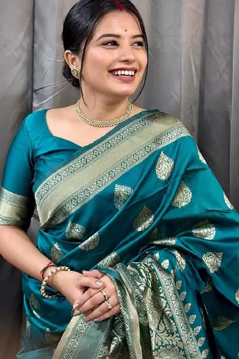 Rama silk blend banarasi saree with unstitched blouse piece