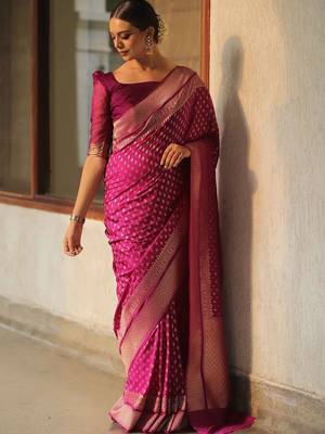 Pink silk blend banarasi saree with unstitched blouse piece 1