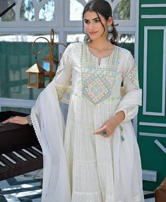 Women's flex cotton sequin embroidered white kurta pant set with cota chex dupatta 5