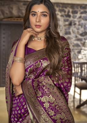 Wine copper silk blend banarasi saree with unstitched blouse piece 4