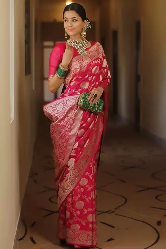 Pink silk blend banarasi saree with unstitched blouse piece