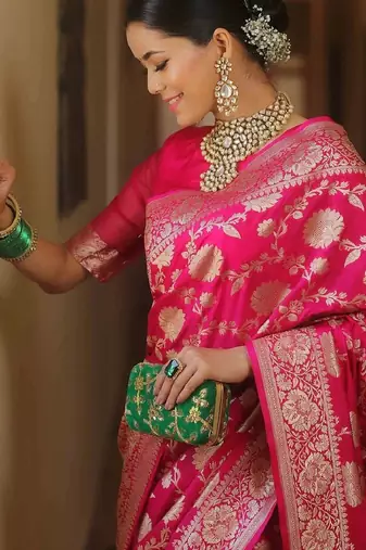 Pink silk blend banarasi saree with unstitched blouse piece