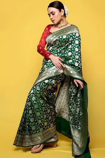 Green red silk blend banarasi saree with unstitched blouse piece