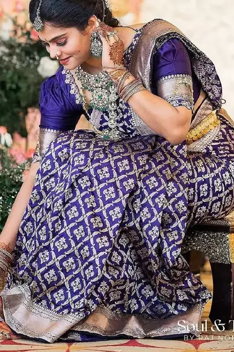 Purple silk blend banarasi saree with unstitched blouse piece