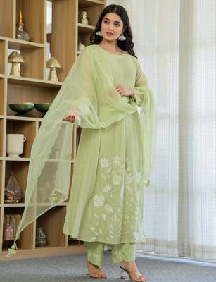 Women's chanderi silk sequin embroidered olive green kurta pant set with chanderi dupatta 2