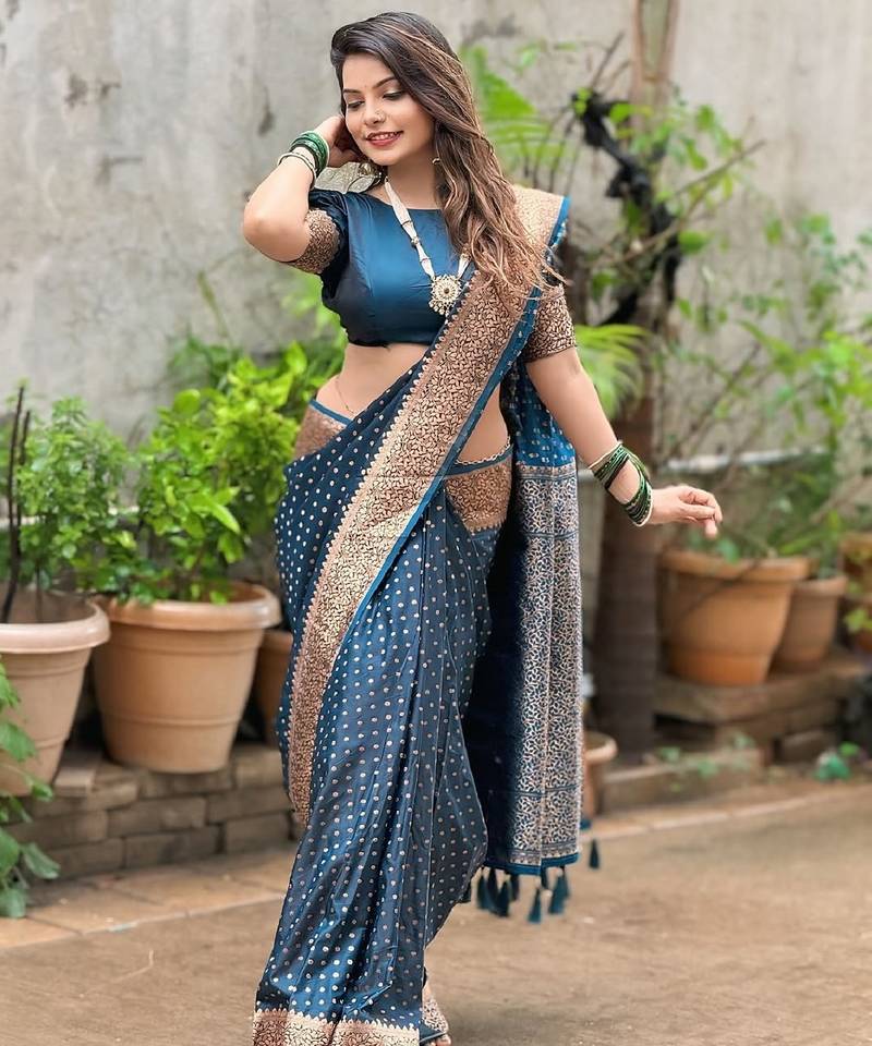 Mor[pich soft silk blend banarasi jacuard work designer party wear saree with unstitched blouse piece