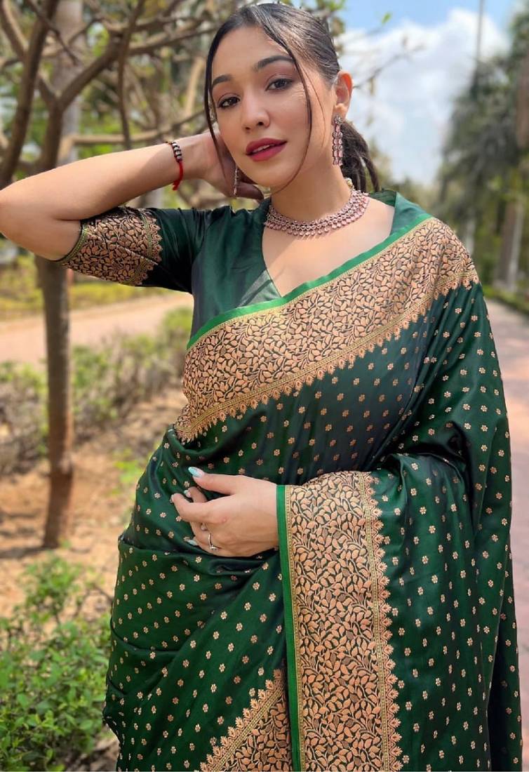 Green soft silk blend banarasi jacuard work designer party wear saree with unstitched blouse piece