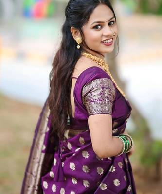 Purple silk blend banarasi saree with unstitched blouse piece 3