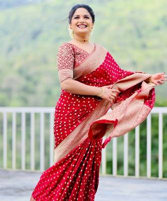 Maroon silk blend banarasi saree with unstitched blouse piece 1