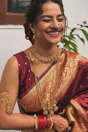 Maroon silk blend banarasi saree with unstitched blouse piece