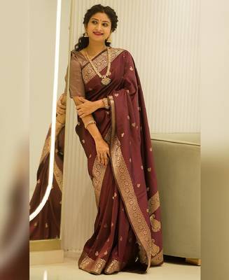 Maroon silk blend banarasi saree with unstitched blouse piece 4