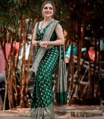 Green soft silk blend banarasi jacuard work designer party wear saree with unstitched blouse piece