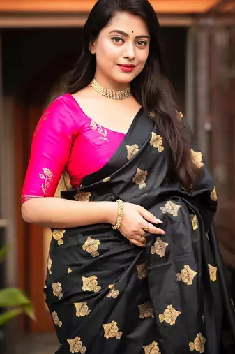 Black pink silk blend banarasi saree with unstitched blouse piece
