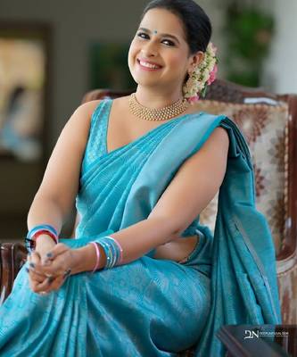 Sky blue silk blend banarasi saree with unstitched blouse piece 2