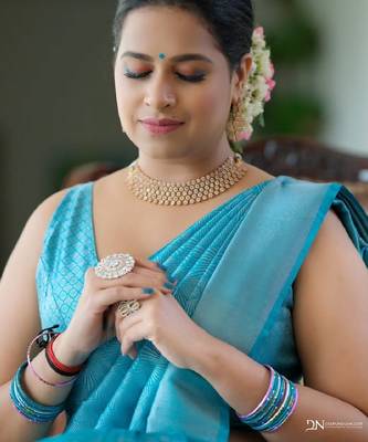 Sky blue silk blend banarasi saree with unstitched blouse piece 4