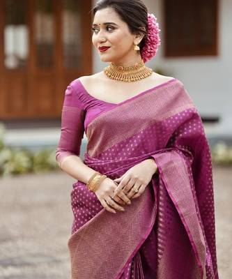 Purple silk blend banarasi saree with unstitched blouse piece 3