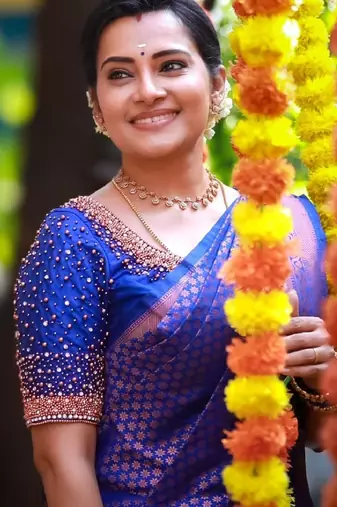 Royal blue silk blend banarasi saree with unstitched blouse piece
