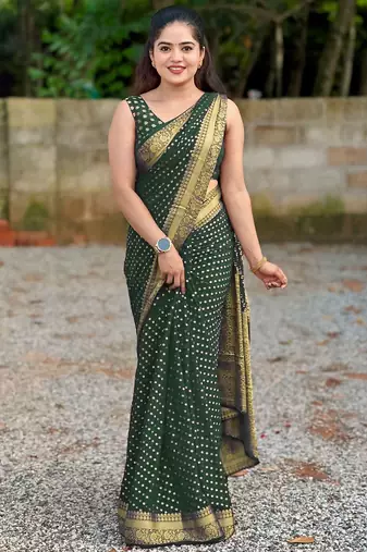 Green silk blend banarasi saree with unstitched blouse piece