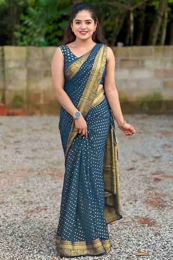 Morpich silk blend banarasi saree with unstitched blouse piece