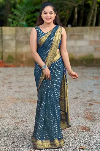 Morpich silk blend banarasi saree with unstitched blouse piece
