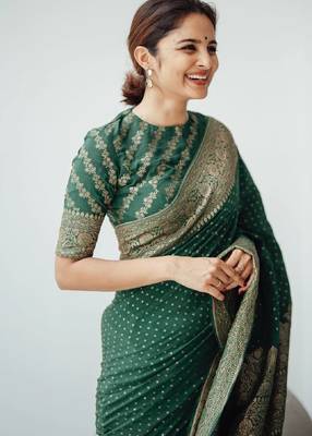 Green silk blend banarasi saree with unstitched blouse piece 2