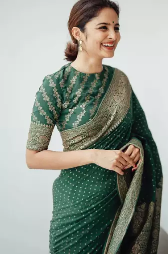 Green silk blend banarasi saree with unstitched blouse piece