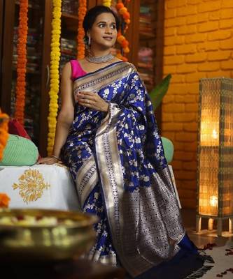 Blue silk blend banarasi saree with unstitched blouse piece 4