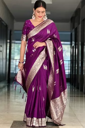 Purple silk blend banarasi saree with unstitched blouse piece