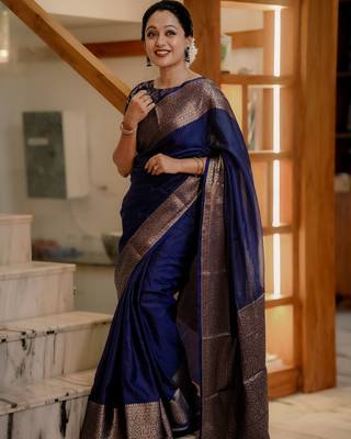 Blue silk blend banarasi saree with unstitched blouse piece 4