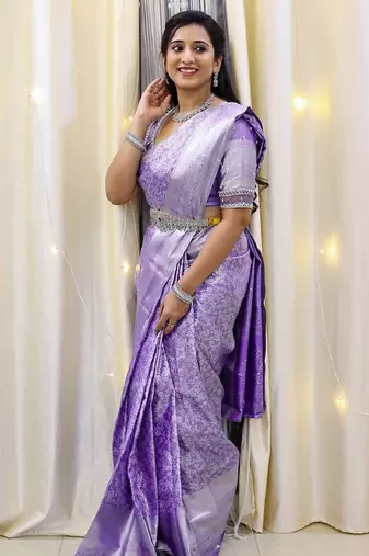 Lavender silk blend banarasi saree with unstitched blouse piece