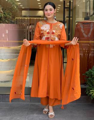Women's chanderi silk sequin embroidered orange kurta pant set with chanderi dupatta 3