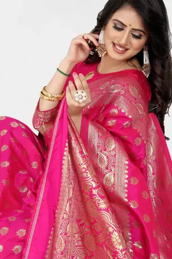 Pink silk blend banarasi saree with unstitched blouse piece