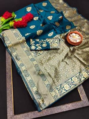 Morpich silk blend banarasi saree with unstitched blouse piece 1