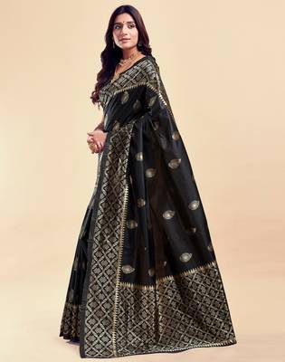 Black silk blend banarasi saree with unstitched blouse piece 2