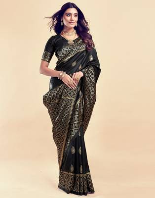 Black silk blend banarasi saree with unstitched blouse piece 3