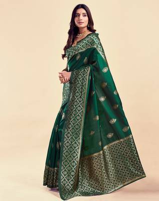Dark green silk blend banarasi saree with unstitched blouse piece 2