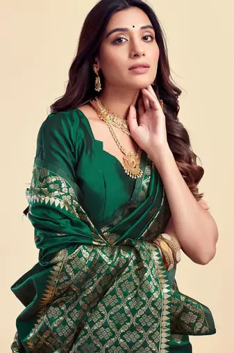 Dark green silk blend banarasi saree with unstitched blouse piece
