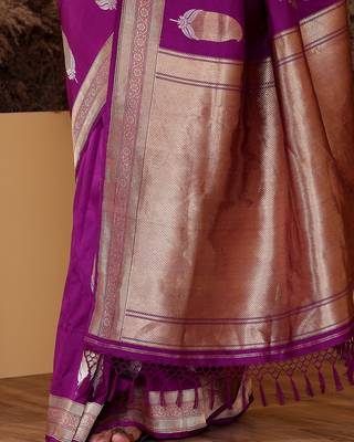 Purple silk blend banarasi saree with unstitched blouse piece 4