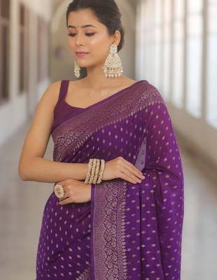 Purple silk blend banarasi saree with unstitched blouse piece 3