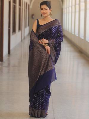 Blue silk blend banarasi saree with unstitched blouse piece 3